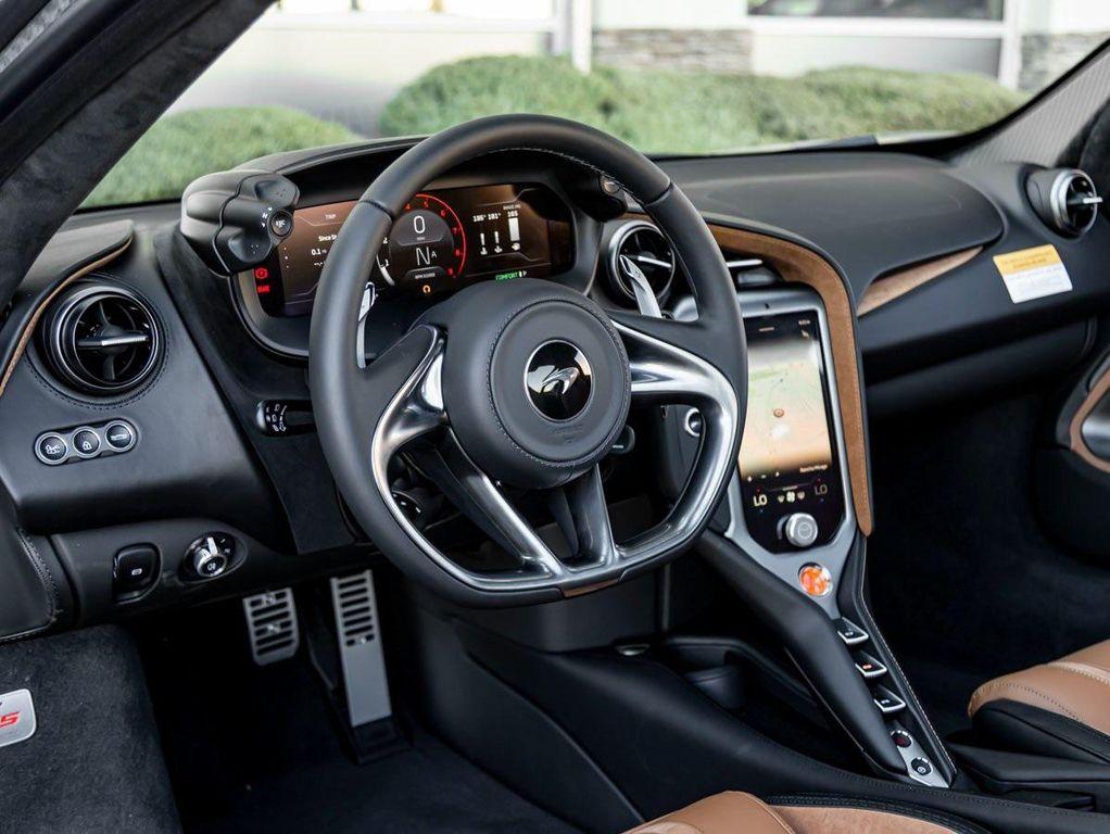 new 2026 McLaren 750S car, priced at $412,450