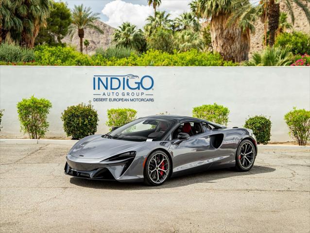 new 2025 McLaren Artura car, priced at $322,508