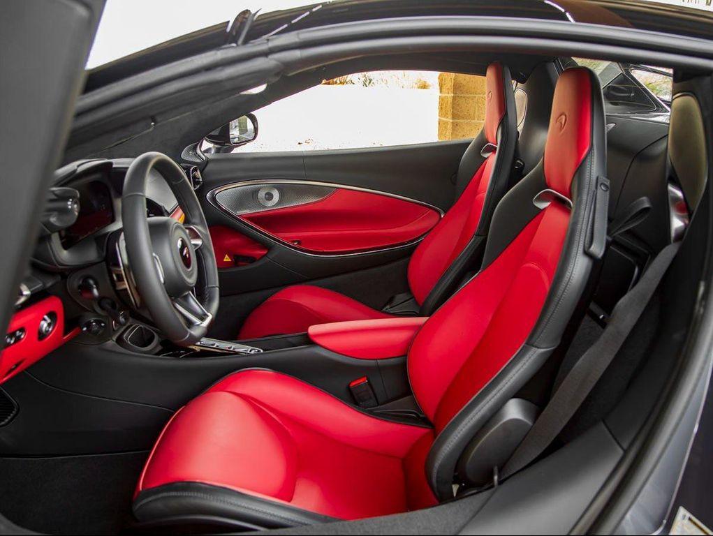new 2025 McLaren Artura car, priced at $322,508