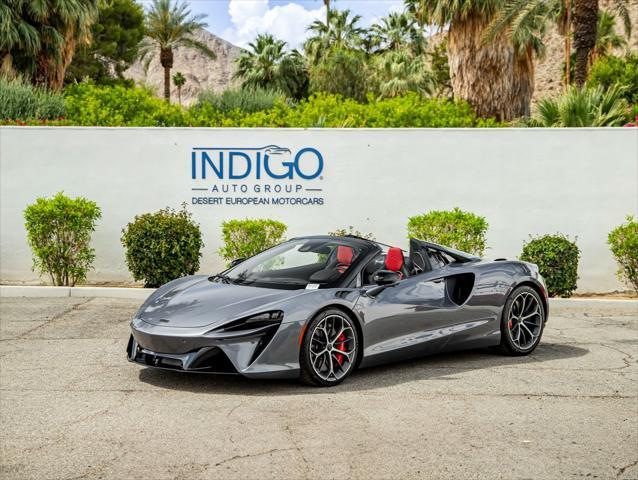 new 2025 McLaren Artura car, priced at $322,508