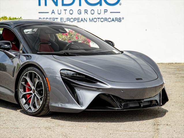 new 2025 McLaren Artura car, priced at $322,508