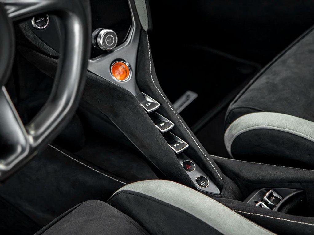 new 2025 McLaren 750S car, priced at $449,870