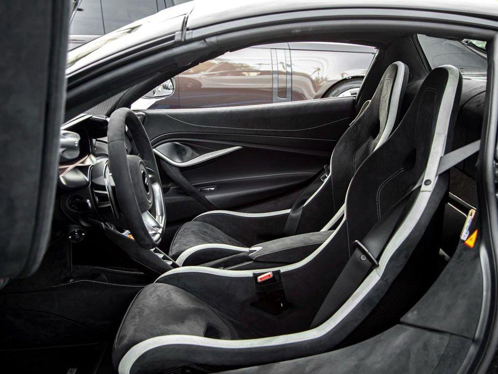 new 2025 McLaren 750S car, priced at $449,870