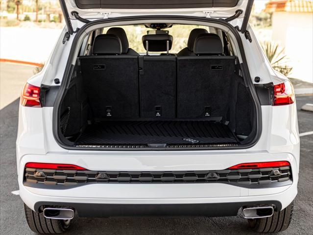 new 2025 Audi Q5 car, priced at $60,645