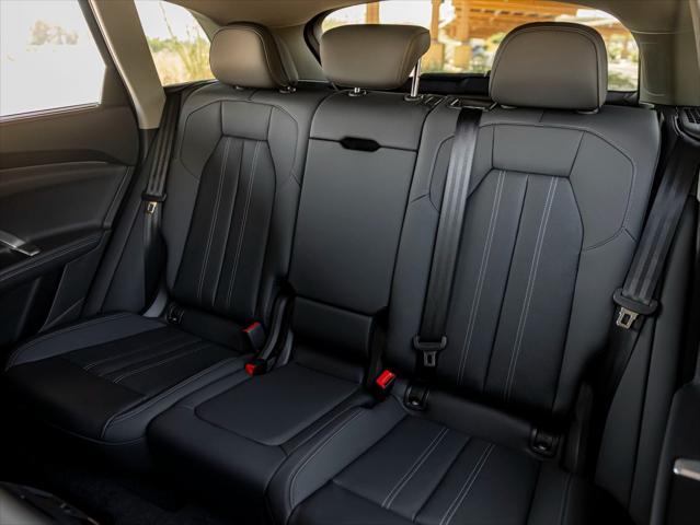 new 2025 Audi Q5 car, priced at $60,645