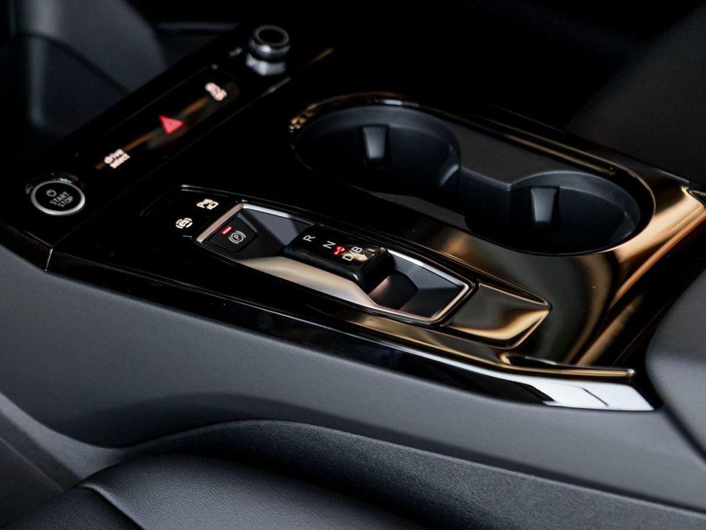new 2025 Audi Q6 e-tron car, priced at $73,515