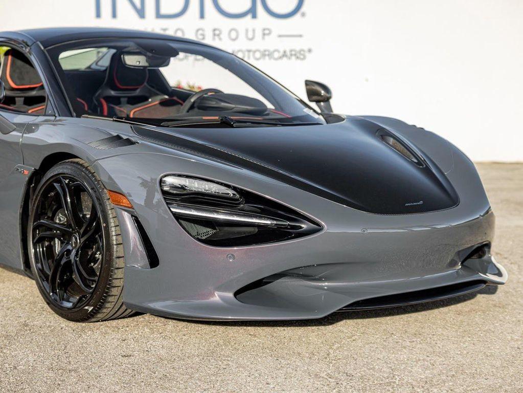 new 2025 McLaren 750S car, priced at $471,000