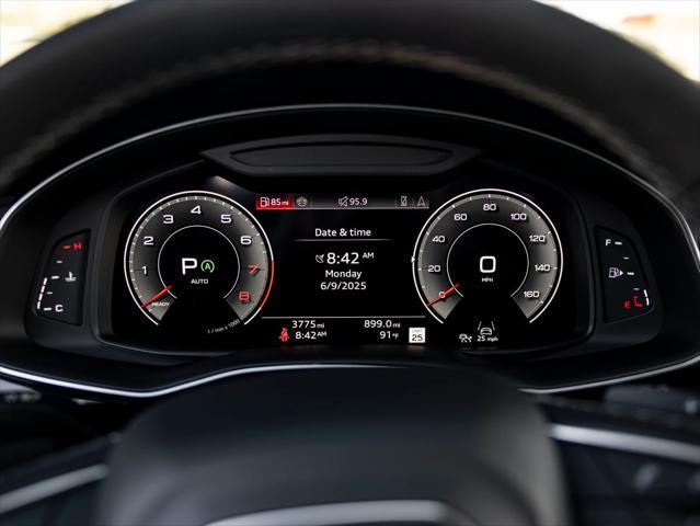 used 2025 Audi Q7 car, priced at $61,998