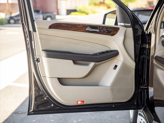 used 2013 Mercedes-Benz M-Class car, priced at $12,998