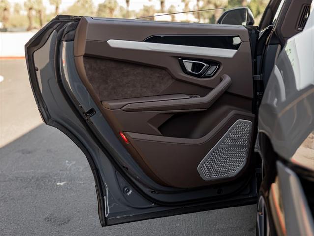 used 2024 Lamborghini Urus car, priced at $285,990