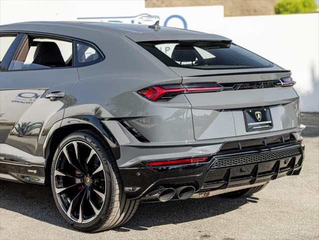 used 2024 Lamborghini Urus car, priced at $285,990