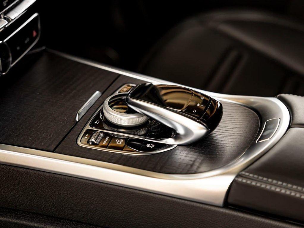 used 2021 Mercedes-Benz G-Class car, priced at $125,990