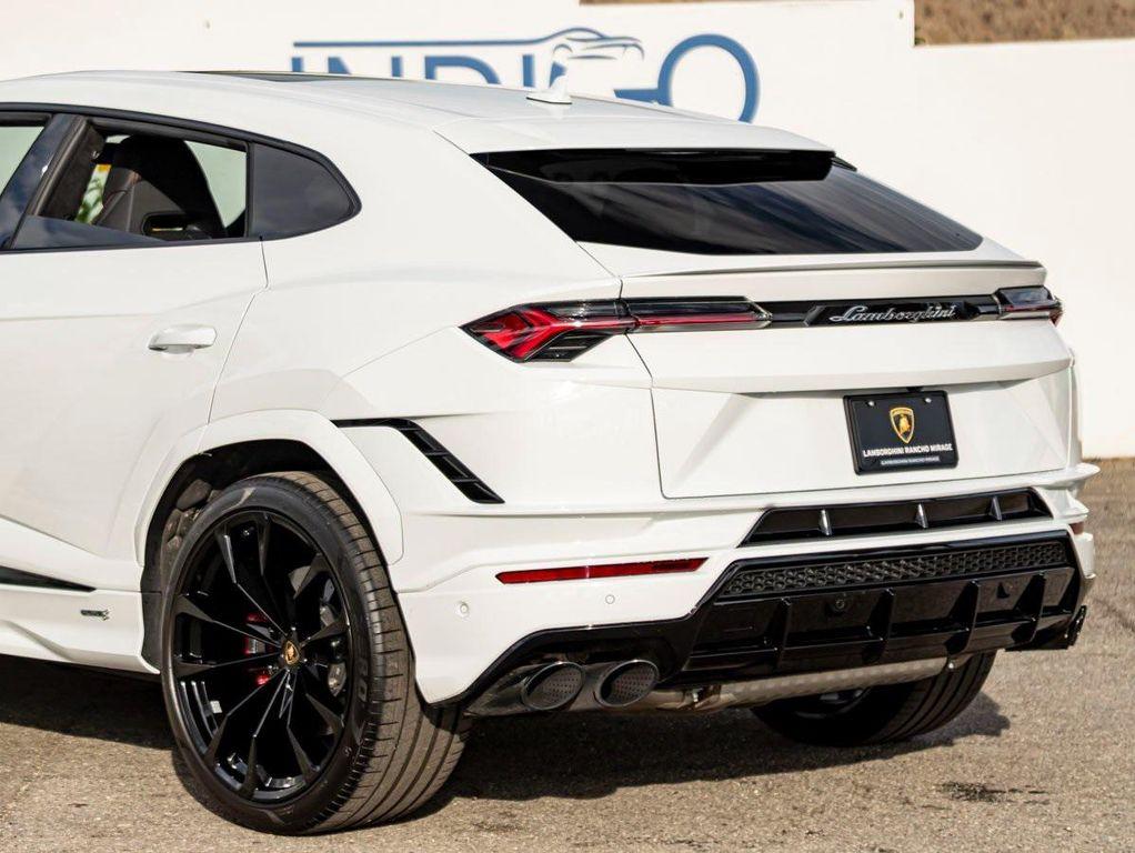 used 2023 Lamborghini Urus car, priced at $239,990
