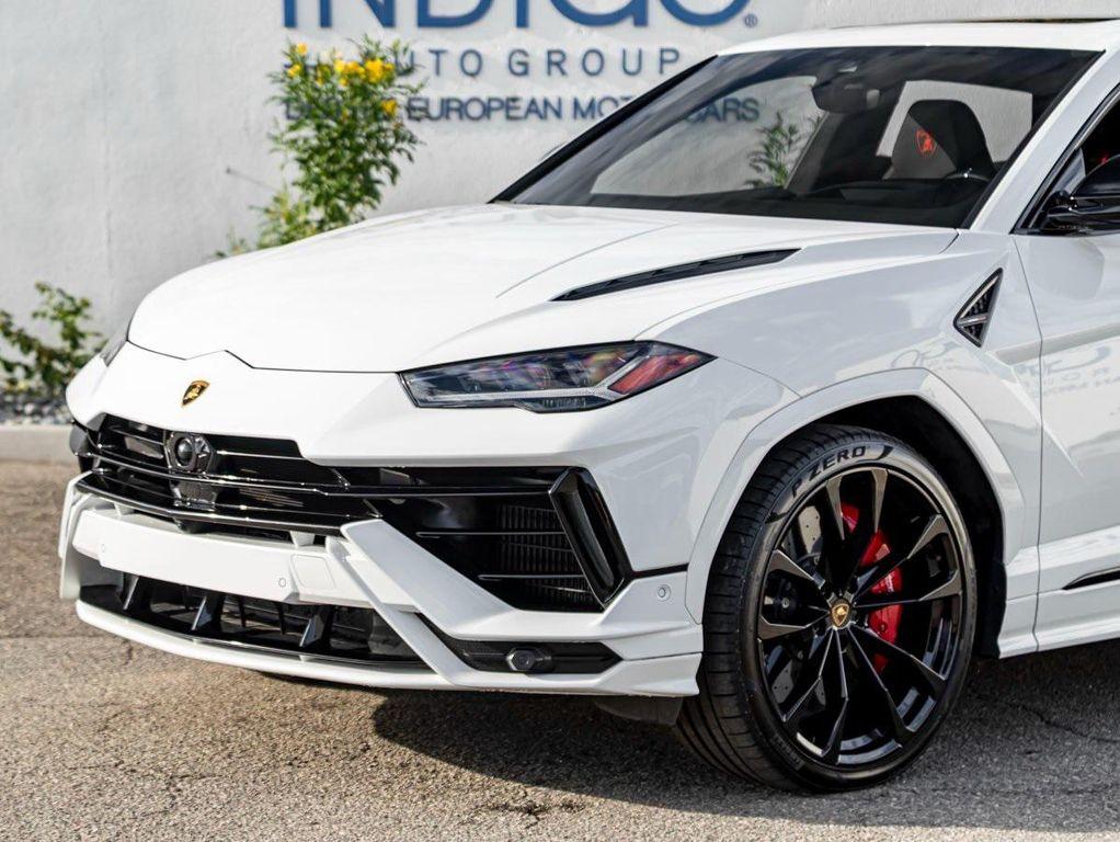 used 2023 Lamborghini Urus car, priced at $239,990