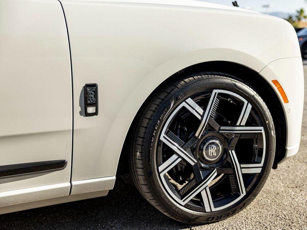 new 2025 Rolls-Royce Cullinan car, priced at $644,100