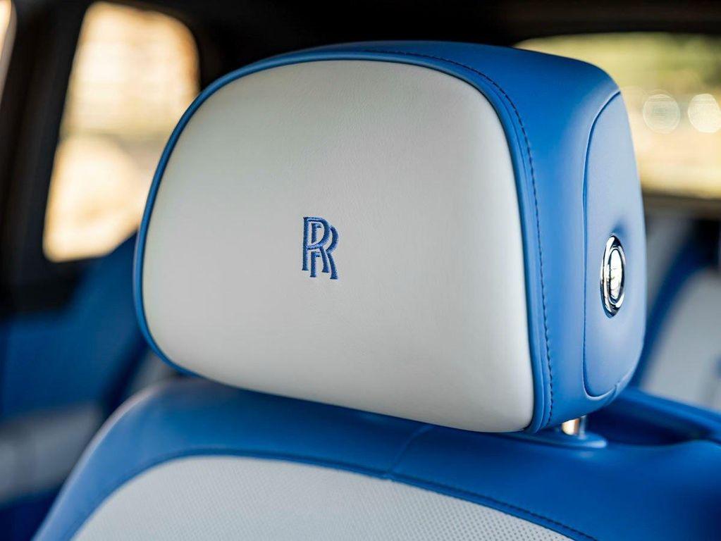 new 2025 Rolls-Royce Cullinan car, priced at $644,100