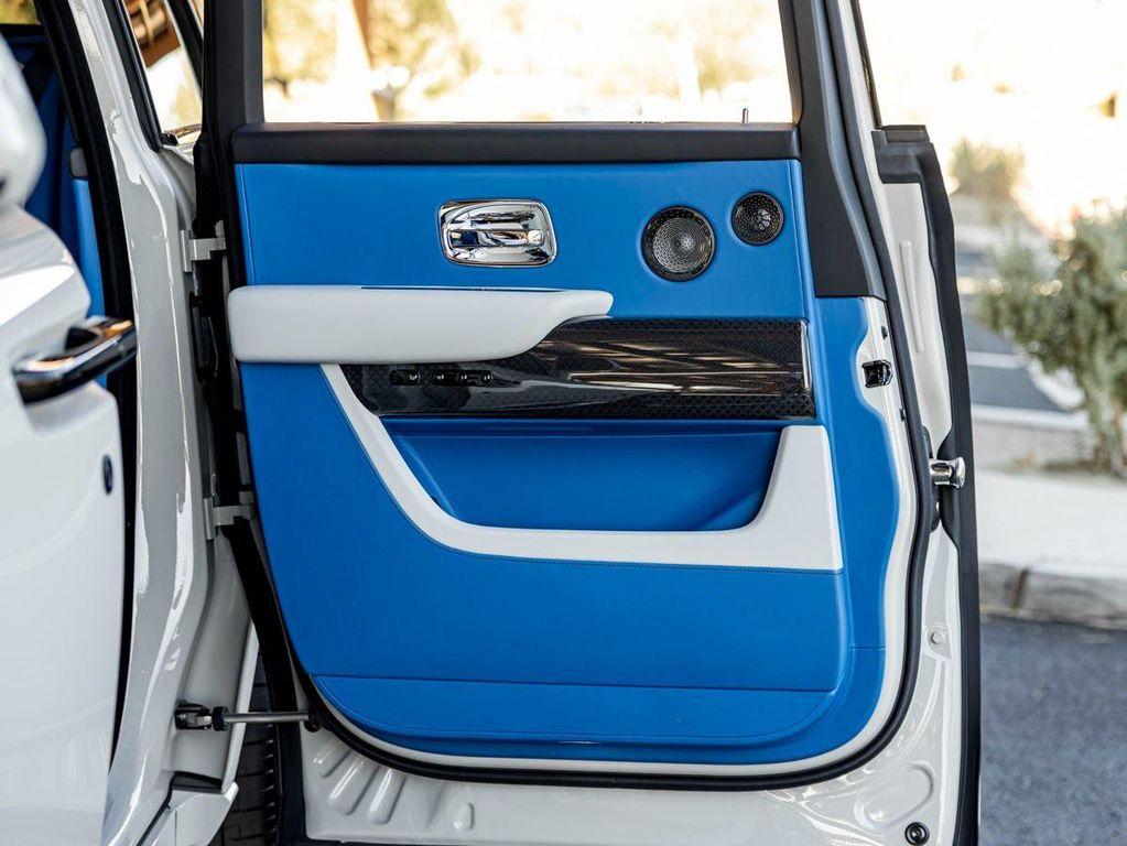 new 2025 Rolls-Royce Cullinan car, priced at $644,100