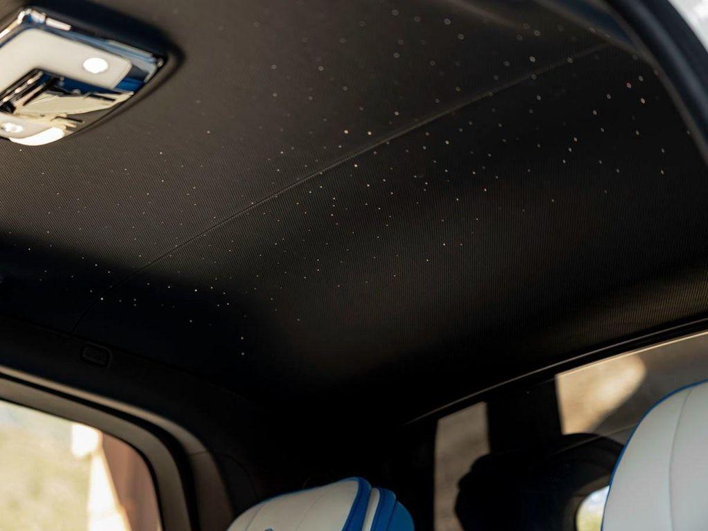 new 2025 Rolls-Royce Cullinan car, priced at $644,100