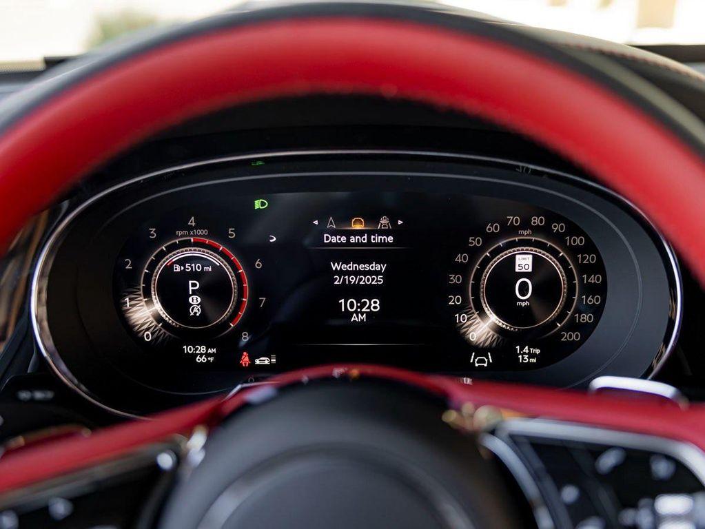 new 2025 Bentley Bentayga car, priced at $287,435