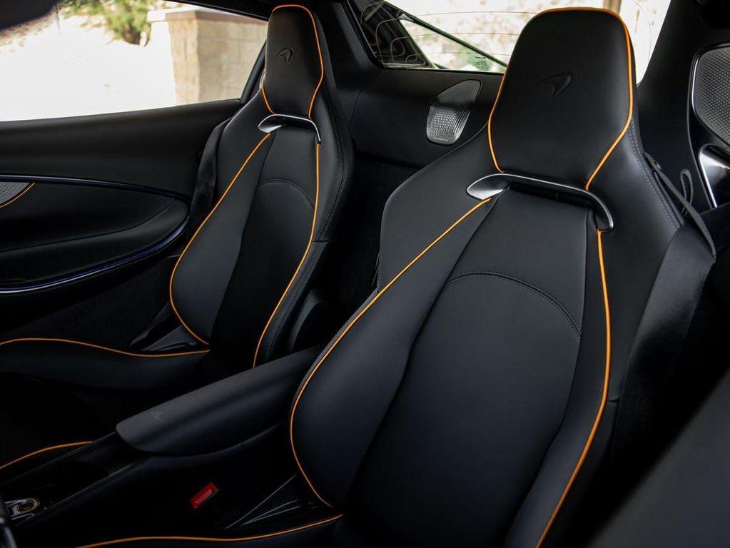 used 2025 McLaren Artura car