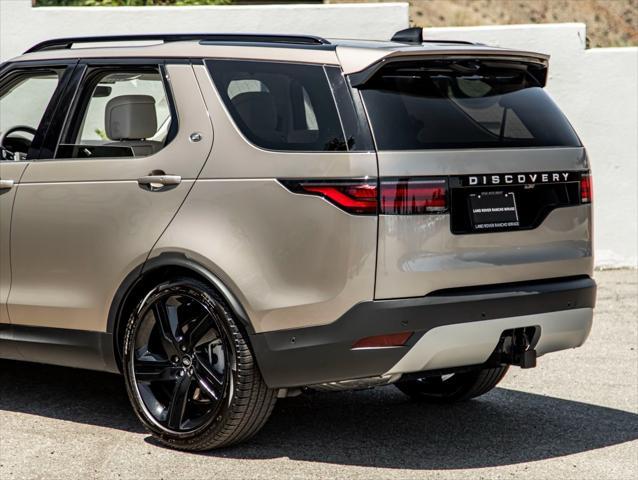 new 2024 Land Rover Discovery car, priced at $71,008