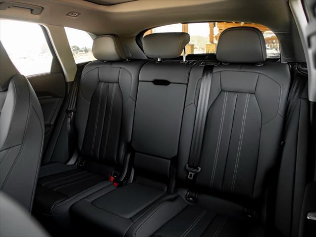 new 2025 Audi Q5 car, priced at $60,680