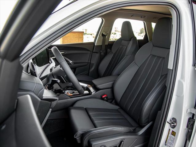 new 2025 Audi Q5 car, priced at $60,680