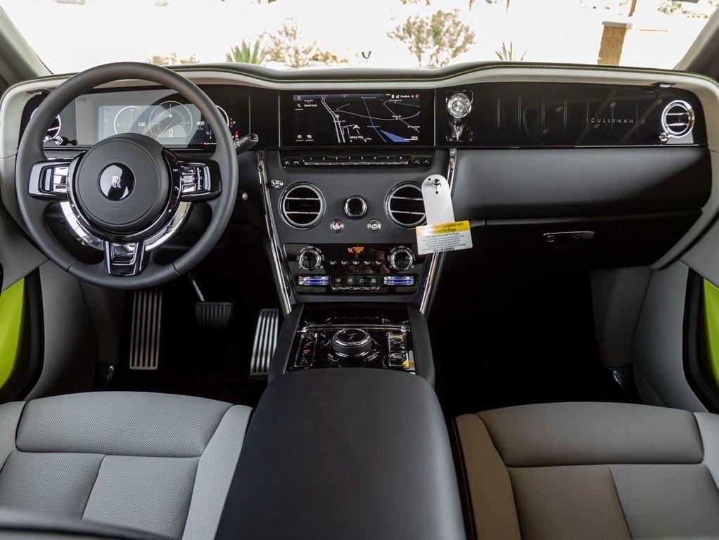 new 2025 Rolls-Royce Cullinan car, priced at $525,775