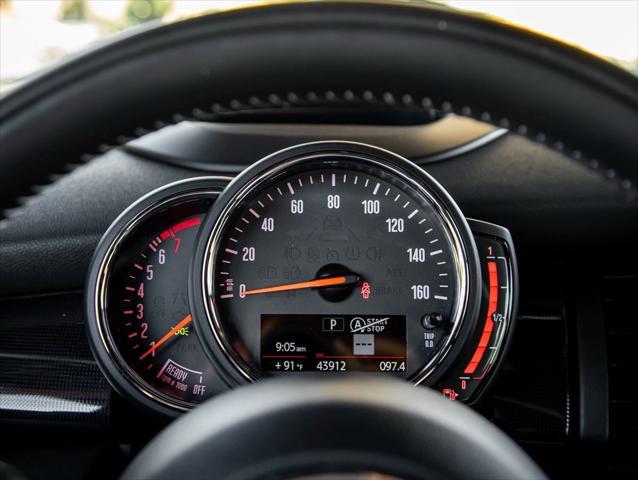 used 2020 MINI Hardtop car, priced at $21,996