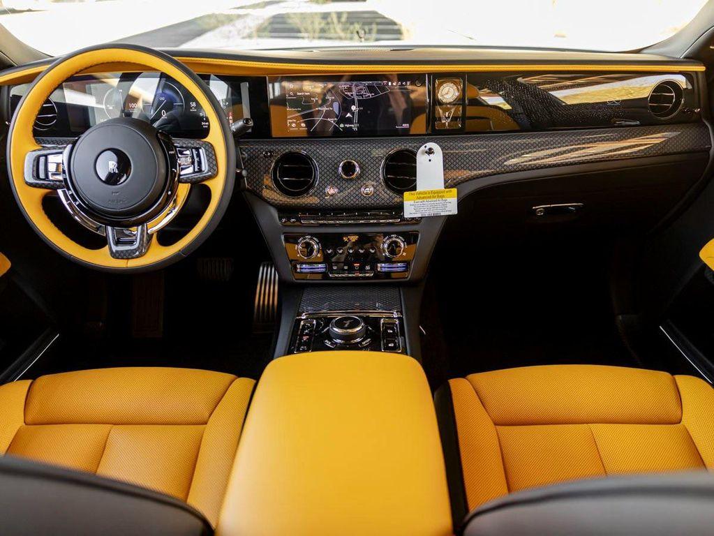 new 2025 Rolls-Royce Ghost car, priced at $516,775