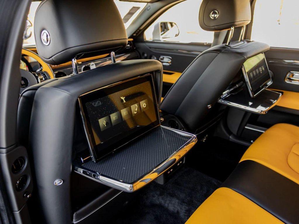 new 2025 Rolls-Royce Ghost car, priced at $516,775