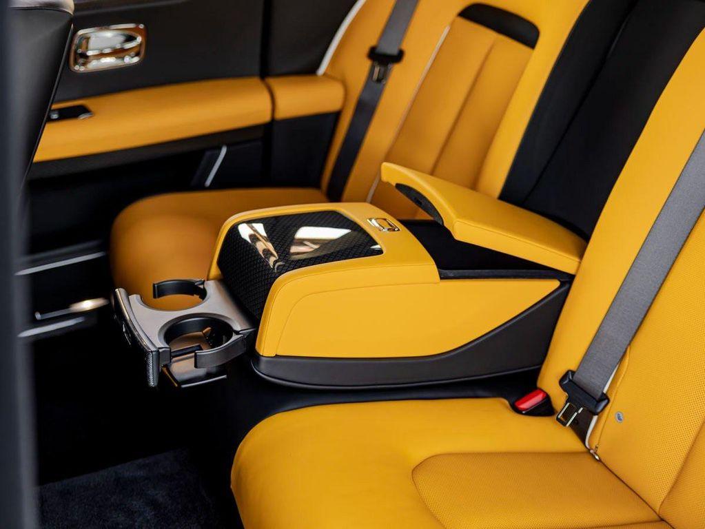 new 2025 Rolls-Royce Ghost car, priced at $516,775