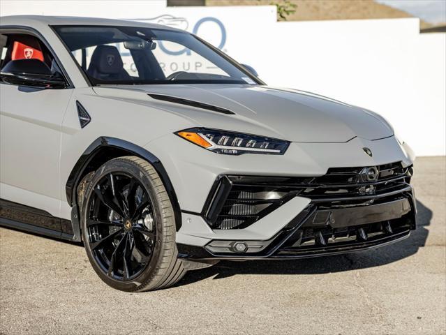 used 2023 Lamborghini Urus car, priced at $269,990