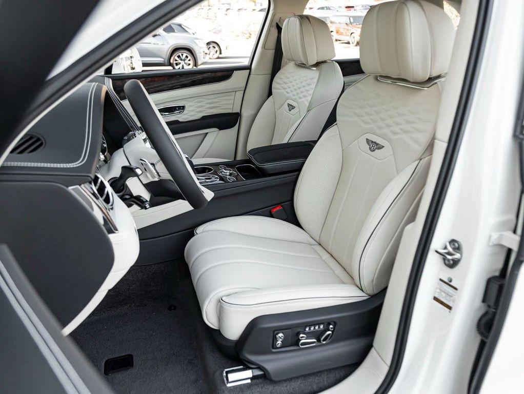 new 2025 Bentley Bentayga car, priced at $268,260