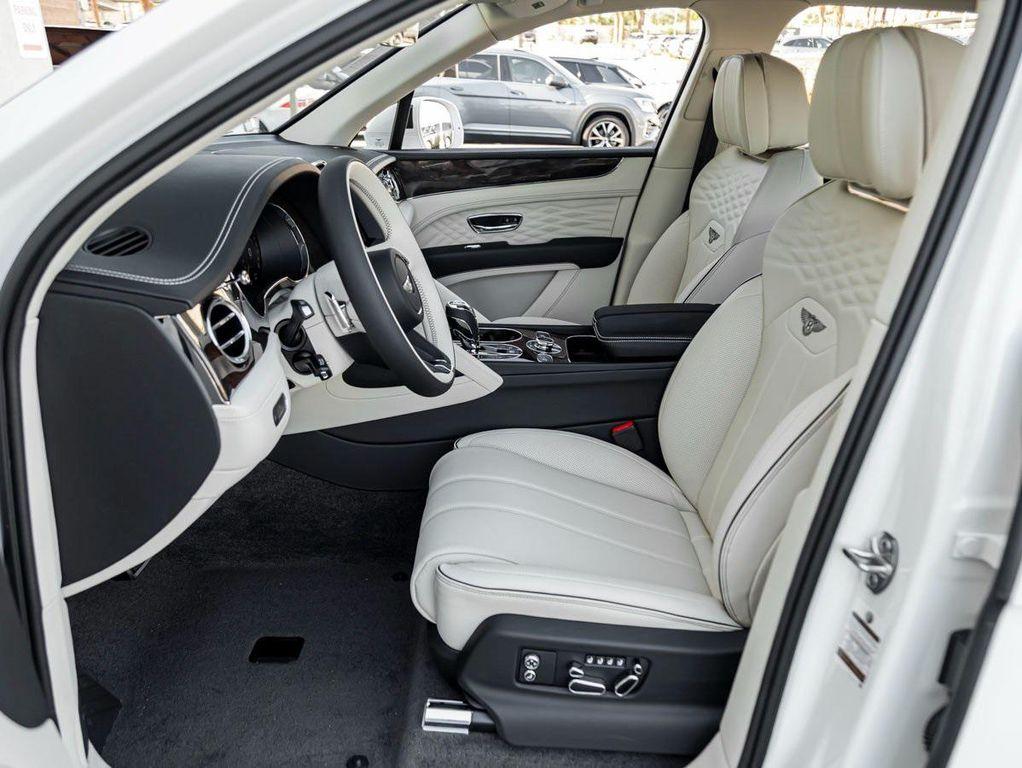 new 2025 Bentley Bentayga car, priced at $268,260