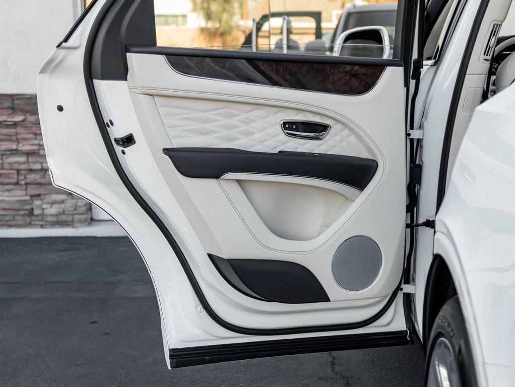 new 2025 Bentley Bentayga car, priced at $268,260
