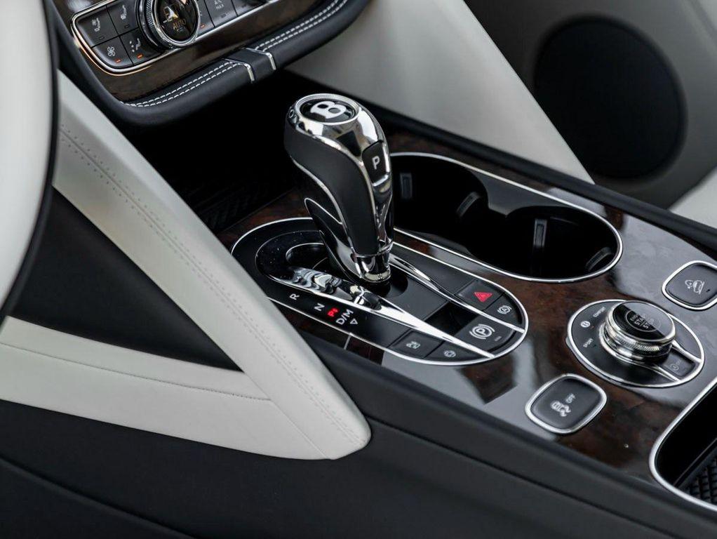 new 2025 Bentley Bentayga car, priced at $268,260