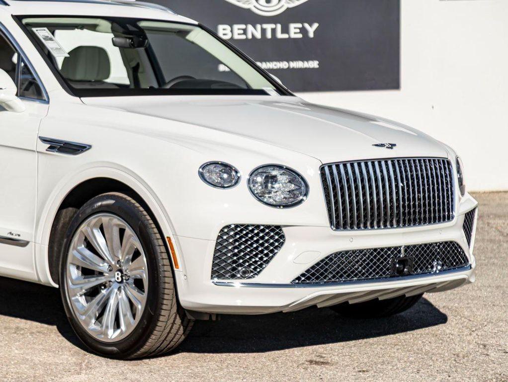 new 2025 Bentley Bentayga car, priced at $268,260