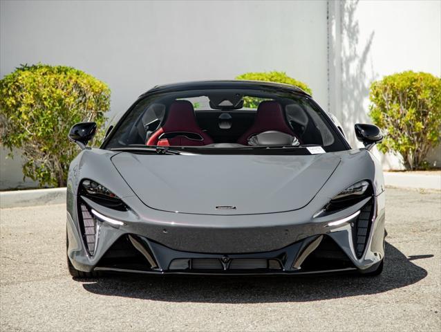 new 2025 McLaren Artura car, priced at $346,318