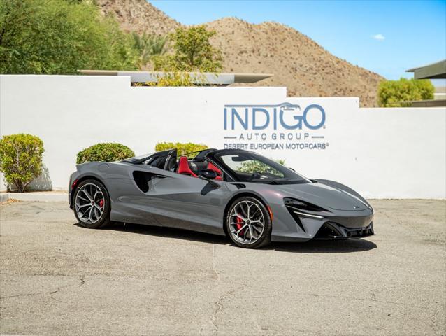 new 2025 McLaren Artura car, priced at $346,318