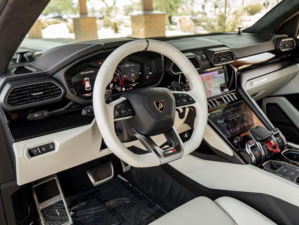 used 2024 Lamborghini Urus car, priced at $249,990