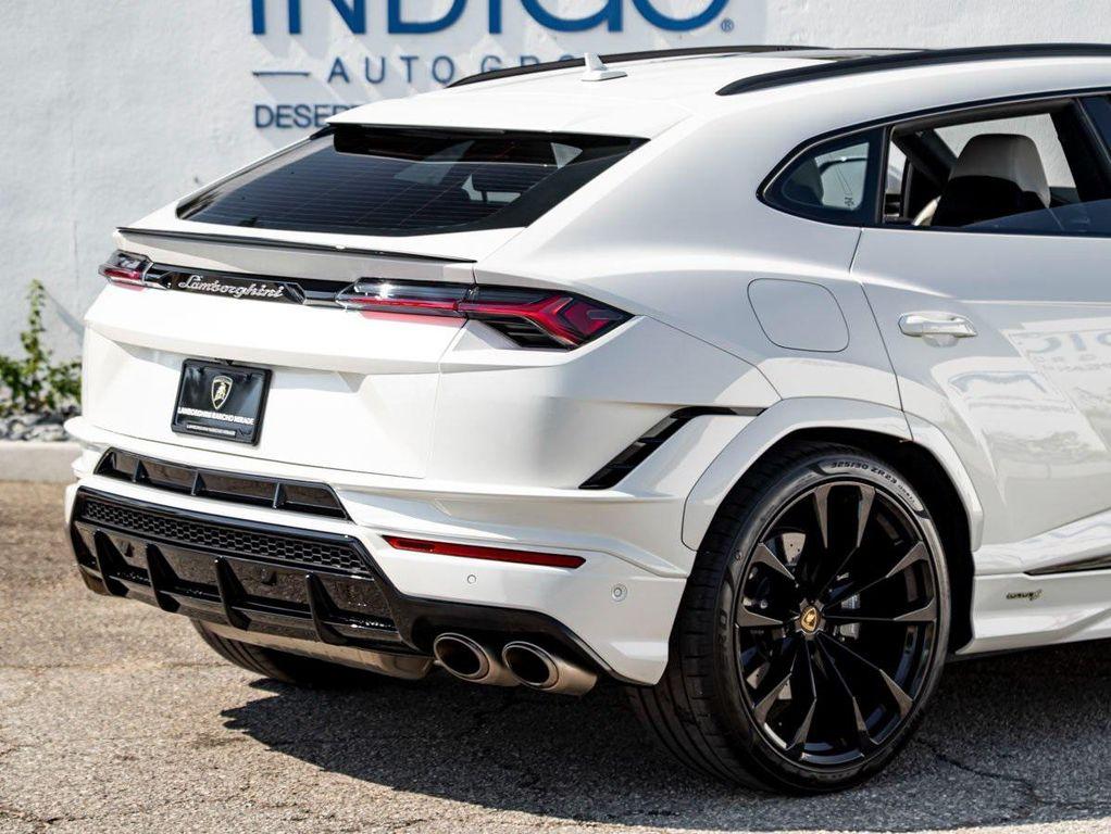 used 2024 Lamborghini Urus car, priced at $249,990