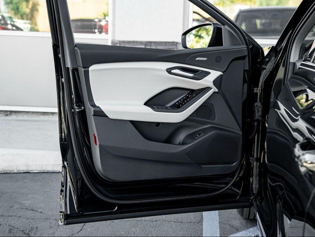 new 2025 Audi Q6 e-tron car, priced at $74,420