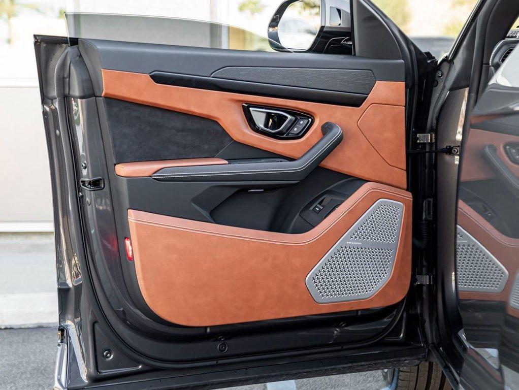 used 2024 Lamborghini Urus car, priced at $269,990