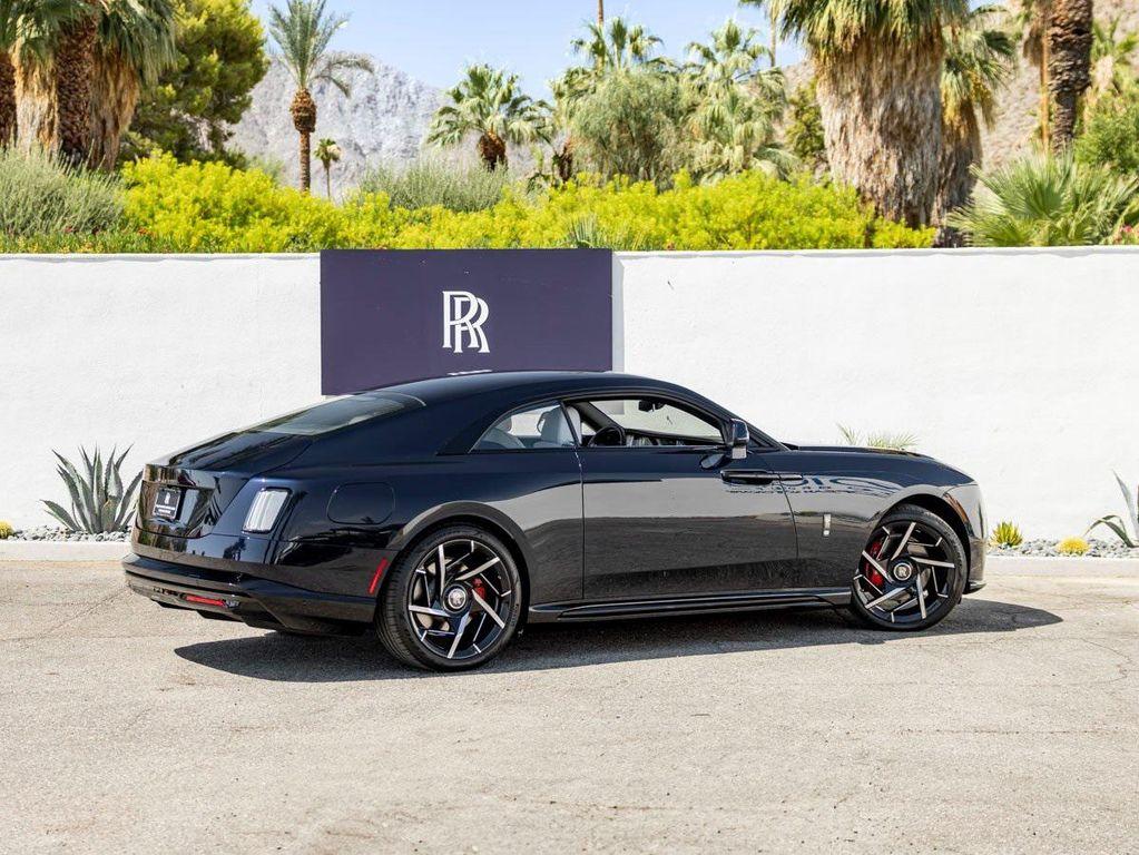 new 2025 Rolls-Royce Spectre car, priced at $568,975
