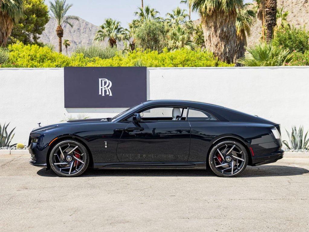 new 2025 Rolls-Royce Spectre car, priced at $568,975