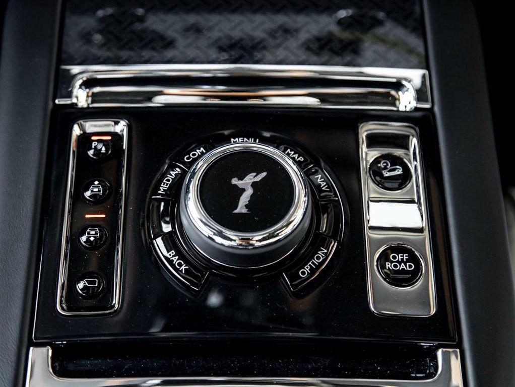 used 2024 Rolls-Royce Cullinan car, priced at $424,990