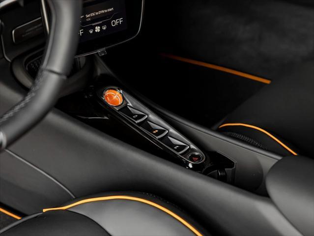 new 2025 McLaren Artura car, priced at $297,408