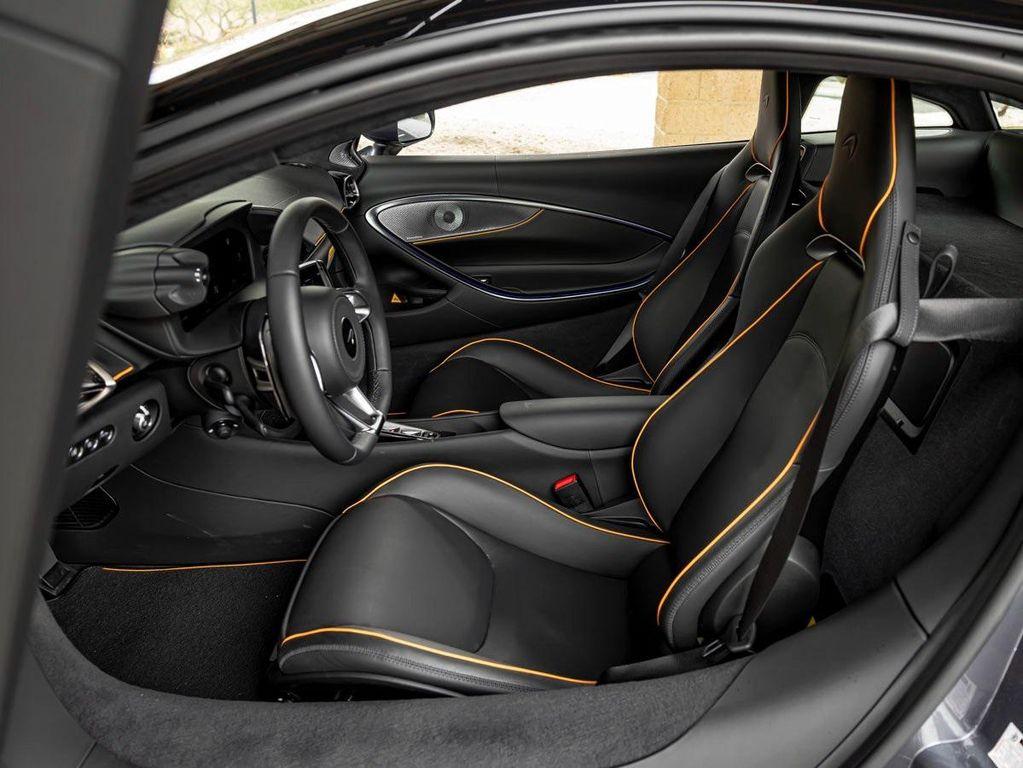 new 2025 McLaren Artura car, priced at $297,408
