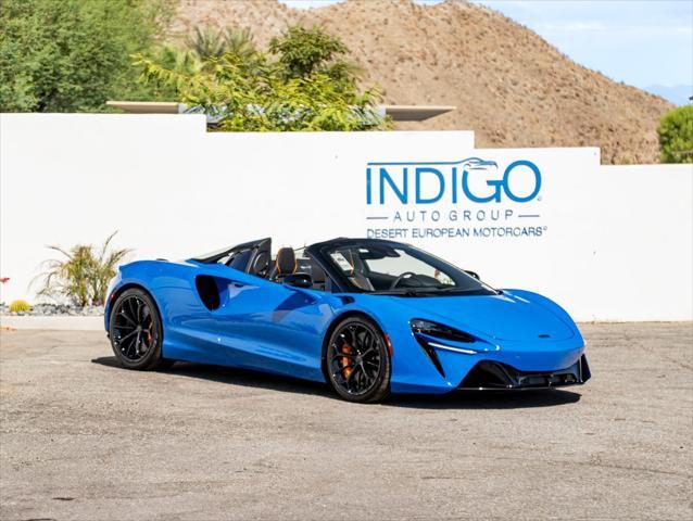 new 2025 McLaren Artura car, priced at $334,808